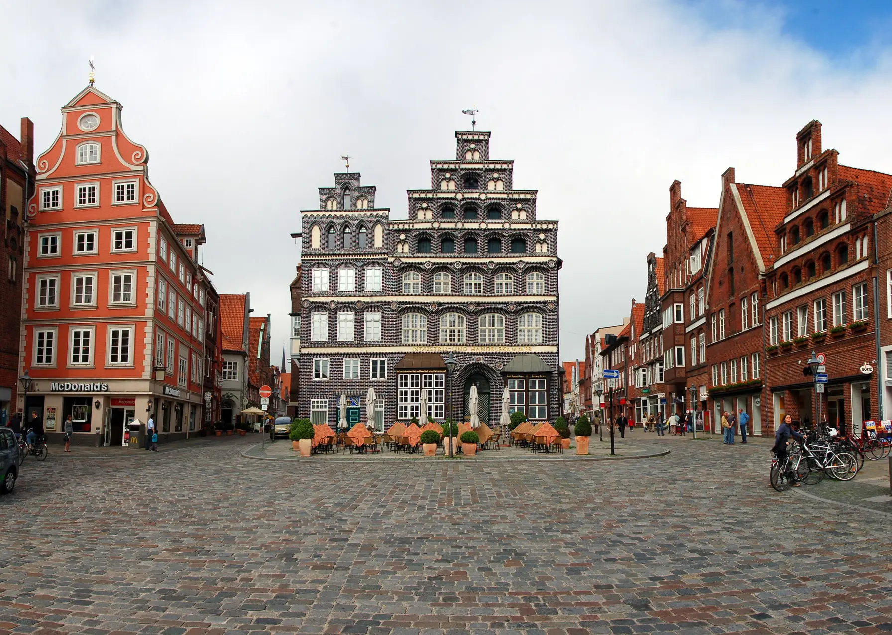 Lüneburg 1 2010 06 05 Lueneburg By Ralfr 01